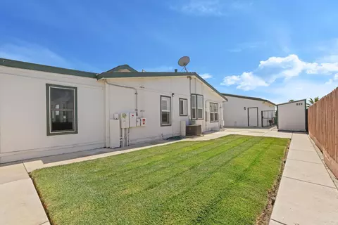 Exterior - 20269 S Macarthur Dr, Tracy, CA 95304 photo 15 of 26