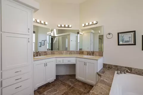 Bath - 20269 S Macarthur Dr, Tracy, CA 95304 photo 5 of 6