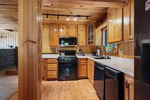 Kitchen - 1340 Paymaster Mine Rd, Georgetown, CA 95634 photo 4 of 5