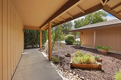 Exterior - 619 Hermosa Pl, Davis, CA 95616 photo 5 of 5