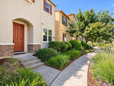 Exterior - 3641 Nido Ter, Davis, CA 95618 photo 3 of 7