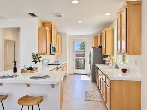 Kitchen - 3641 Nido Ter, Davis, CA 95618 photo 2 of 5