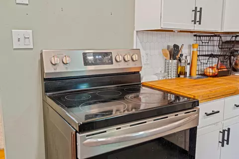 Kitchen - 229 Kavanagh Ave, Modesto, CA 95350 photo 4 of 4