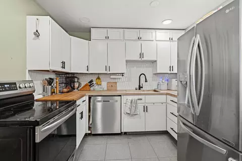 Kitchen - 229 Kavanagh Ave, Modesto, CA 95350 photo 2 of 4