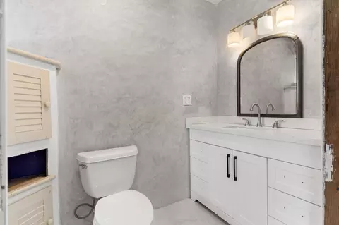 Bath - 6177 Silverleaf Dr, Foresthill, CA 95631 photo 2 of 3