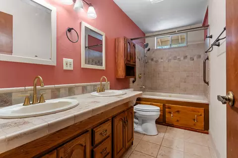 Bath - 6177 Silverleaf Dr, Foresthill, CA 95631 photo 1 of 3