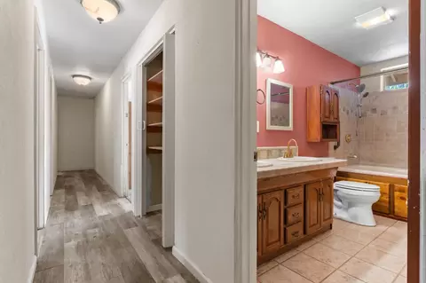 Entry Way - 6177 Silverleaf Dr, Foresthill, CA 95631 photo 6 of 7