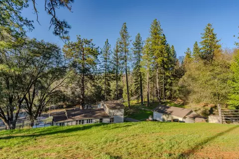 Exterior - 17630 Ridge Rd, Pine Grove, CA 95665 photo 21 of 30