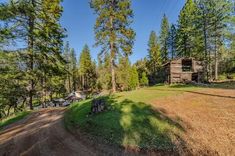 Exterior - 17630 Ridge Rd, Pine Grove, CA 95665 photo 13 of 30