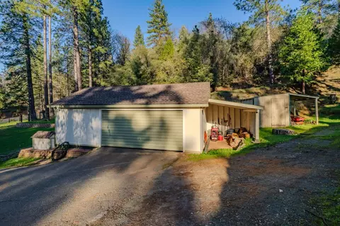 Exterior - 17630 Ridge Rd, Pine Grove, CA 95665 photo 10 of 30