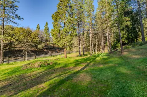 Exterior - 17630 Ridge Rd, Pine Grove, CA 95665 photo 26 of 30