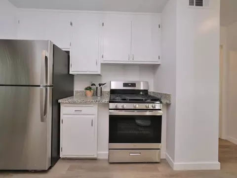 Kitchen - 2040 Esperanza Dr, Concord, CA 94519 photo 5 of 6