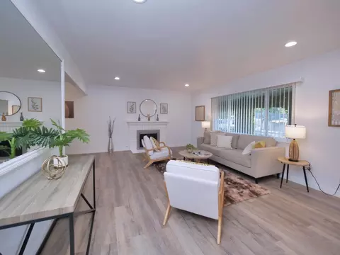 Living - 2040 Esperanza Dr, Concord, CA 94519 photo 2 of 5