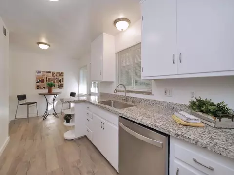 Kitchen - 2040 Esperanza Dr, Concord, CA 94519 photo 2 of 6