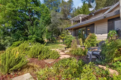 Exterior - 2120 Oak Leaf Ct, Placerville, CA 95667 photo 6 of 10