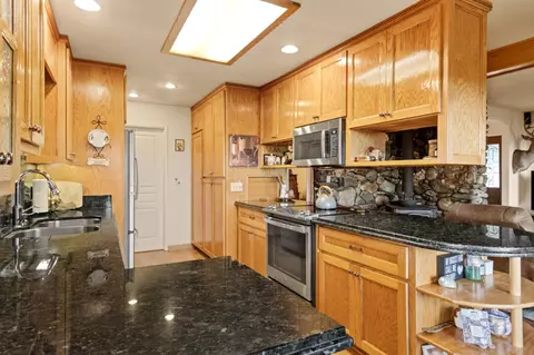 Kitchen - 2120 Oak Leaf Ct, Placerville, CA 95667 photo 3 of 4