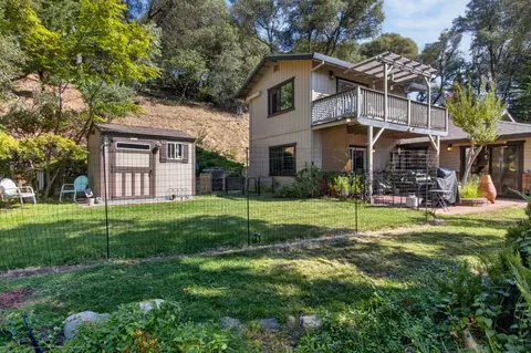 Exterior - 2120 Oak Leaf Ct, Placerville, CA 95667 photo 8 of 10