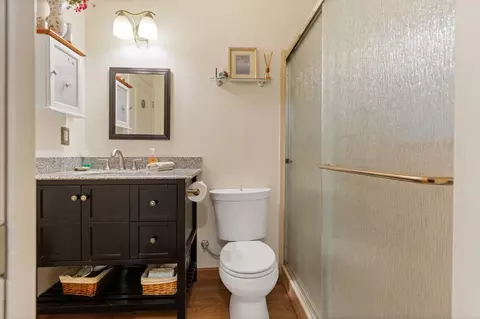 Bath - 2120 Oak Leaf Ct, Placerville, CA 95667 photo 1 of 3