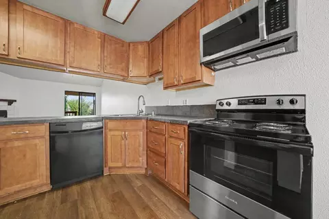 Kitchen - 202 Westview Dr, Jackson, CA 95642 photo 2 of 6