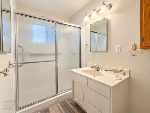 Bath - 12872 Murietta Ln, Jackson, CA 95642 photo 2 of 2