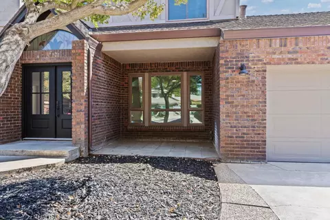 Exterior - 2104 Quebec Ct, Modesto, CA 95356 photo 4 of 12