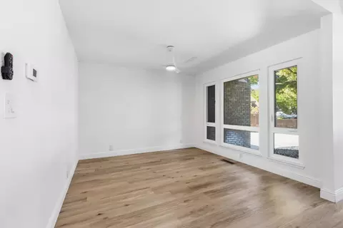 Living - 2104 Quebec Ct, Modesto, CA 95356 photo 4 of 7