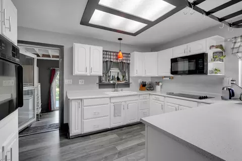 Kitchen - 224 Parry Ave, Modesto, CA 95354 photo 2 of 3