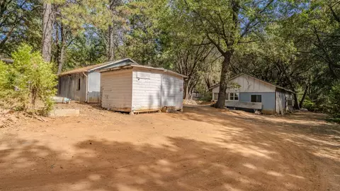 Exterior - 524 Ridge Rd, Rail Road Flat, CA 95248 photo 23 of 32