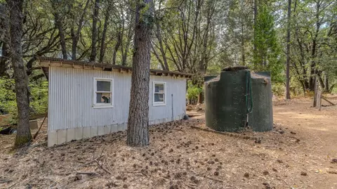 Exterior - 524 Ridge Rd, Rail Road Flat, CA 95248 photo 19 of 32