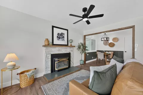 Living - 4327 Larson St, Olivehurst, CA 95961 photo 2 of 3