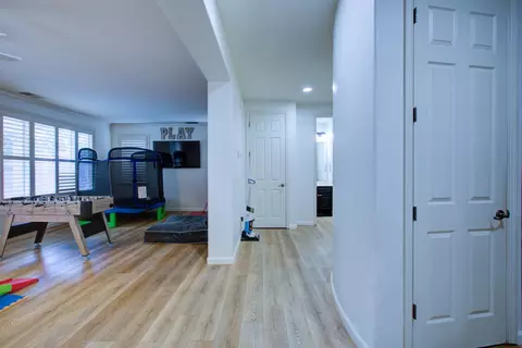 Entry Way - 4208 Blake Dr, Modesto, CA 95356 photo 2 of 6