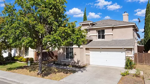 Exterior - 470 Baldwin Ct, Tracy, CA 95376 photo 6 of 13