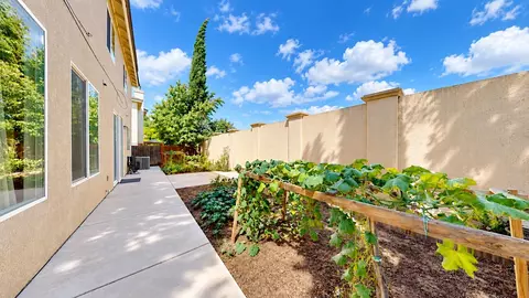 Exterior - 470 Baldwin Ct, Tracy, CA 95376 photo 12 of 13
