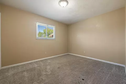 Bedroom - 2905 Debbie Ln, Modesto, CA 95350 photo 1 of 4