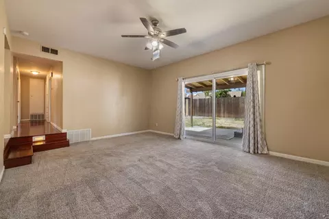 Living - 2905 Debbie Ln, Modesto, CA 95350 photo 2 of 3