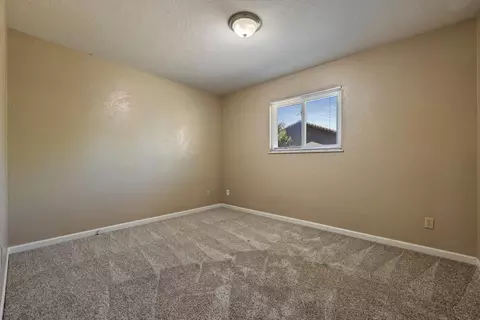 Bedroom - 2905 Debbie Ln, Modesto, CA 95350 photo 4 of 4