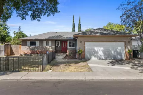 Exterior - 2905 Debbie Ln, Modesto, CA 95350 photo 2 of 8