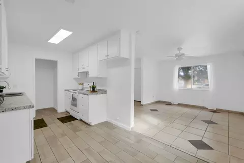 Kitchen - 34 Skylark Ct, Merced, CA 95341 photo 1 of 3