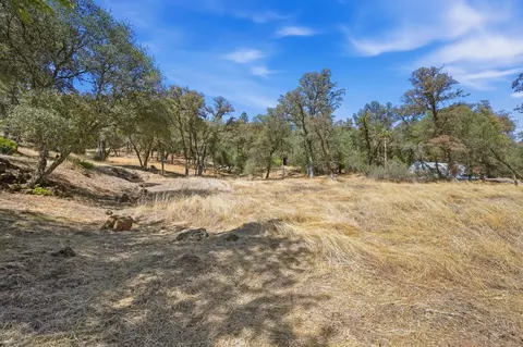 17428 Brewer Rd, Grass Valley, CA 95949 photo 4