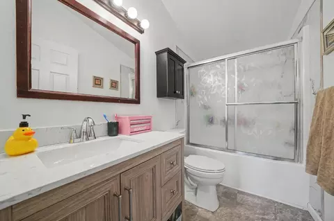 Bath - 13500 Marko Ln, Pine Grove, CA 95665 photo 1 of 4