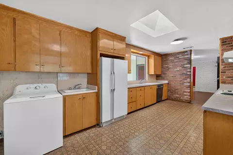 Kitchen - 39808 Barry Rd, Davis, CA 95616 photo 2 of 3