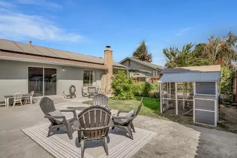 Exterior - 1460 Jennifer St, Ripon, CA 95366 photo 5 of 10