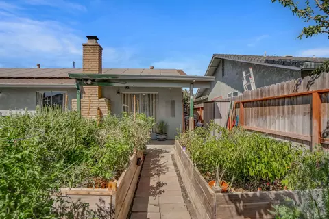 Exterior - 1460 Jennifer St, Ripon, CA 95366 photo 7 of 10