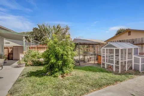 Exterior - 1460 Jennifer St, Ripon, CA 95366 photo 4 of 10