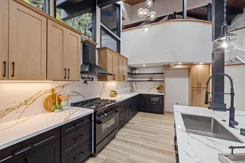 Kitchen - 4343 Virgusell Cir, Carmichael, CA 95608 photo 6 of 13