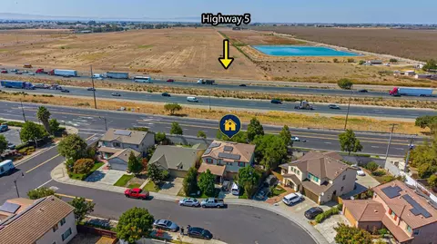 View/Area - 13715 Bloom Way, Lathrop, CA 95330 photo 11 of 12