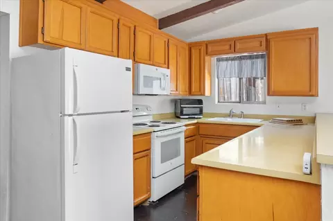 Kitchen - 334 Apple Blossom, Murphys, CA 95247 photo 1 of 2