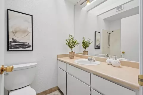 Bath - 1907 Manet Pl, Davis, CA 95618 photo 2 of 2