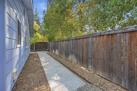 Exterior - 1907 Manet Pl, Davis, CA 95618 photo 8 of 10