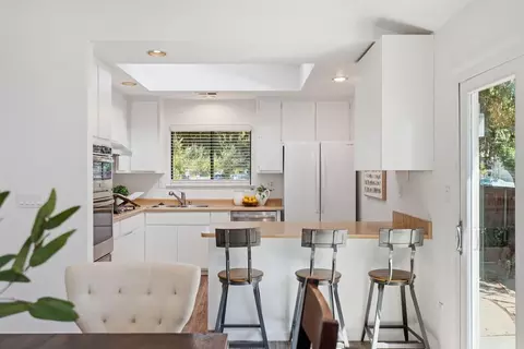 Kitchen - 1907 Manet Pl, Davis, CA 95618 photo 1 of 3